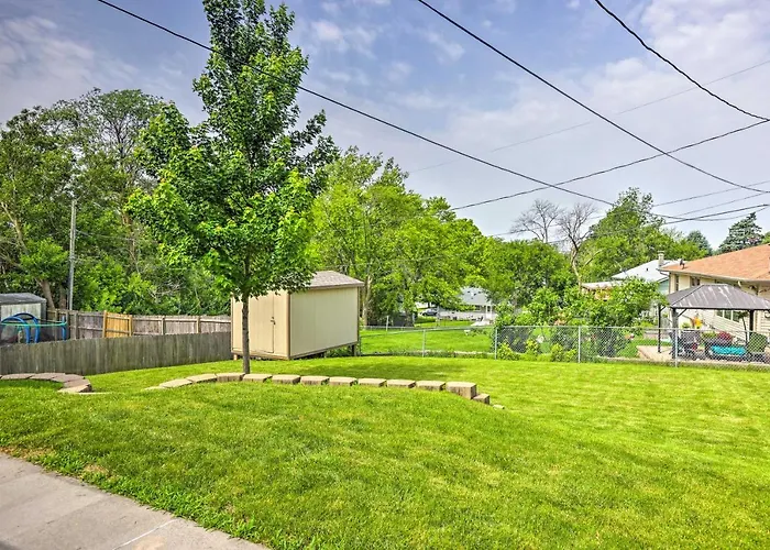 6 Mi To Old Market: Home W/ Bbq-Ready Patio!