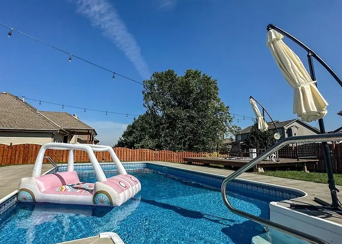 Relax In Style 5Br Home Hot Tub & Games